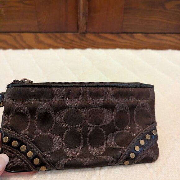 Vintage Coach Soho F12852 Metallic Signature Studded Flap Crossbody Bag - Picture 12 of 16